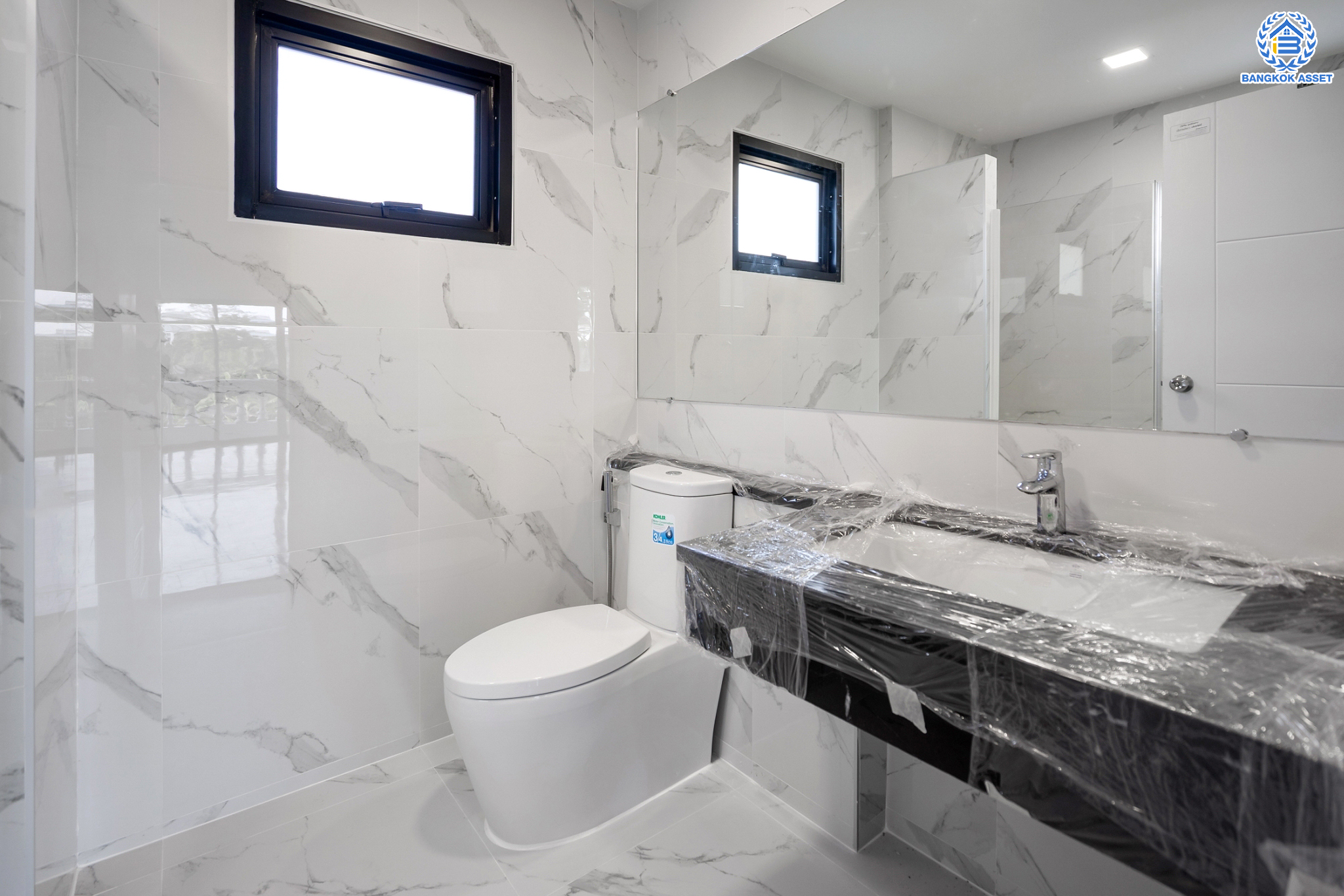 บ้านมือสองตกแต่งใหม่ หลังใหญ่พิเศษ! ม.มัณฑนา ปิ่นเกล้า-กาญจนาภิเษก (ซ.วัดพระเงิน) หลังมุม เนื้อที่ 128.6 ตร.ว. ฟังก์ชันจัดเต็ม 3 ห้องนอน 4 ห้องน้ำ 1 ห้องแม่บ้าน จอดรถได้ถึง 3 คัน เดินทางสะดวกสบาย บนทำเลติดถนนใหญ่ ใกล้เซ็นทรัลเวสต์เกต รถไฟฟ้าสายสีม่วง "สถานีตลาดบางใหญ่" และทางด่วนศรีรัช